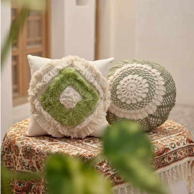 کوسن مکرومه